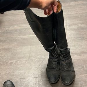 Ariat tall boot size 10 mens D zip regular calf